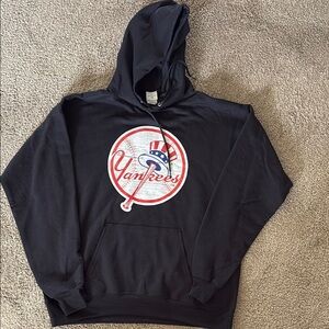 New York Yankees Black Hoodie Medium
